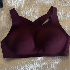Lululemon bra 36D. Maroon. Great condition